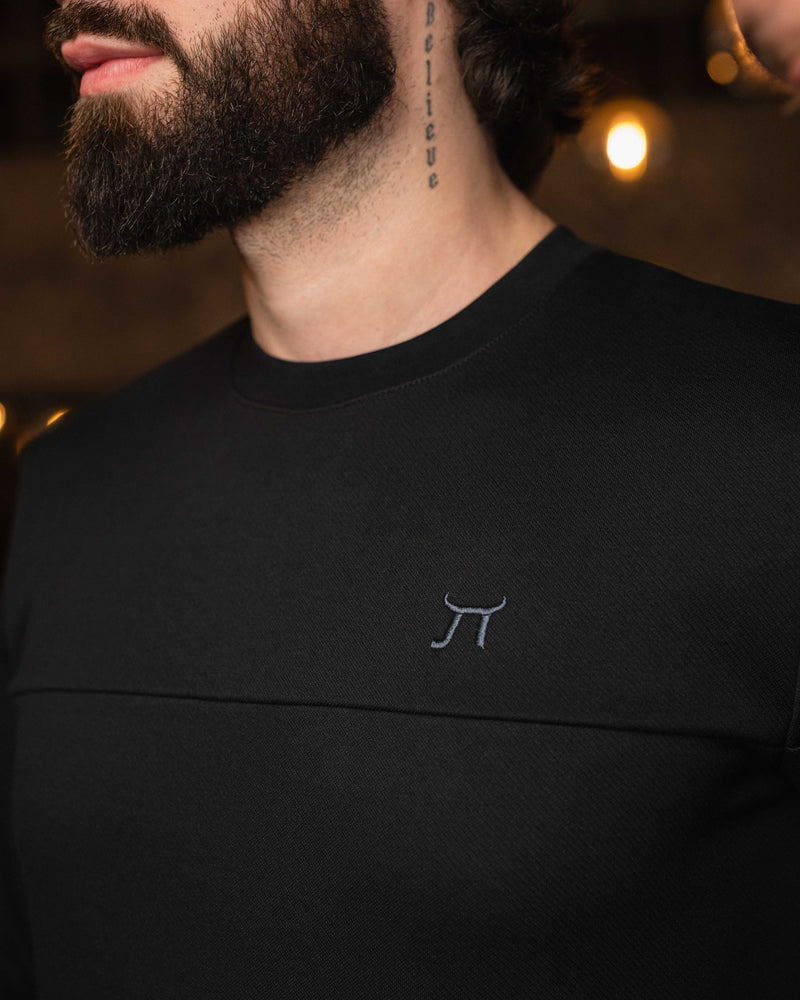 LAZARE™ CLASSIC SWEATSHIRT - BLACK