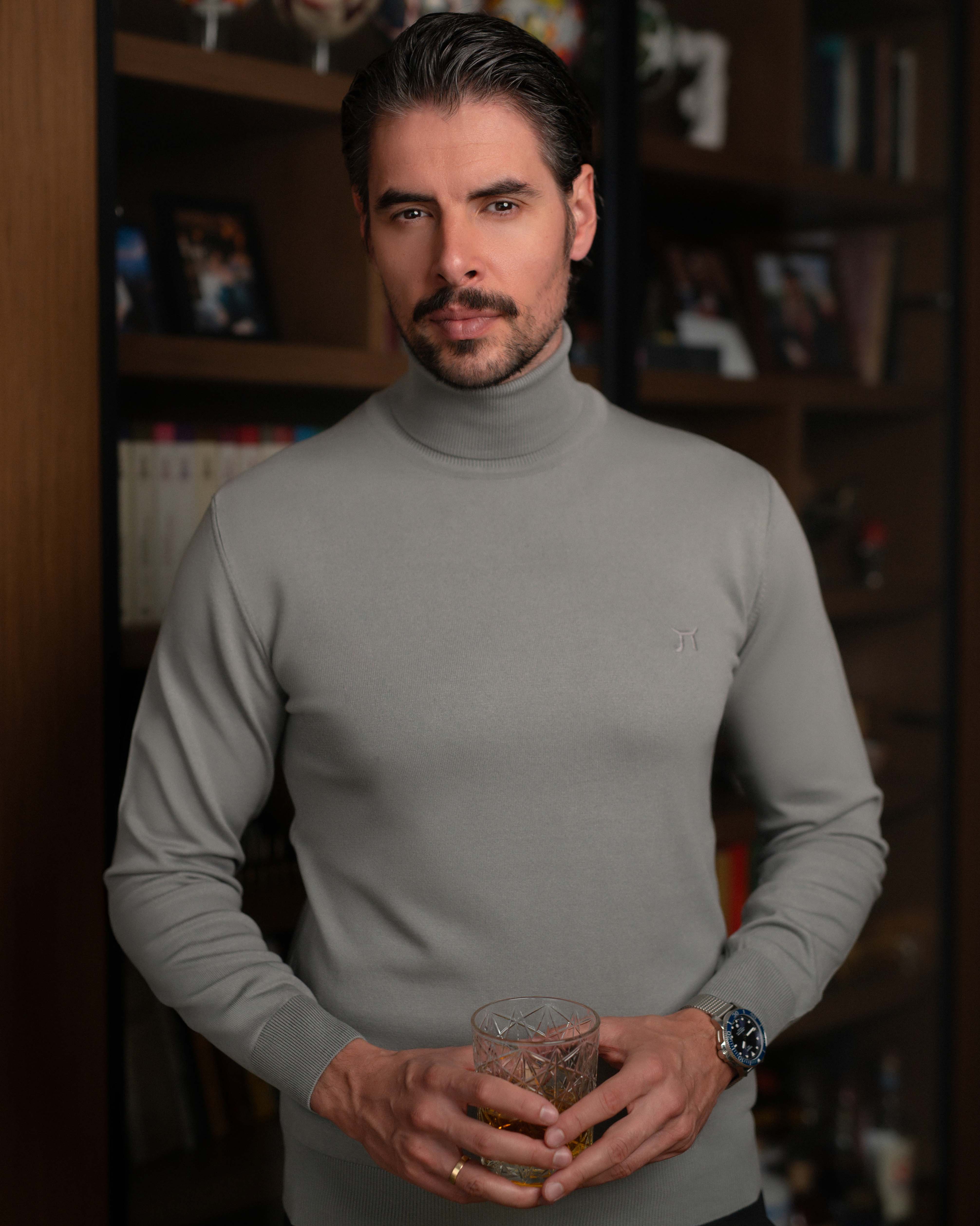 LAZARE™ CLASSIC ROLLNECK - METAL GREY