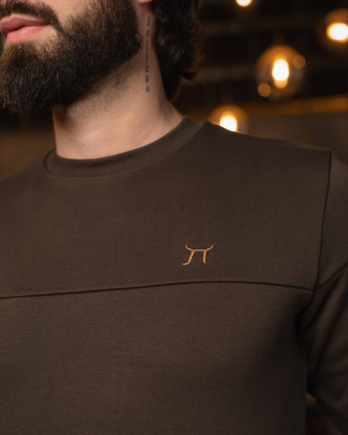 LAZARE™ CLASSIC SWEATSHIRT - BROWN