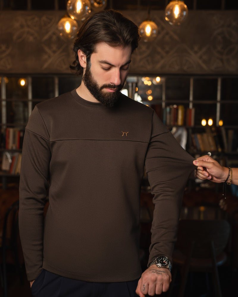 LAZARE™ CLASSIC SWEATSHIRT - BROWN